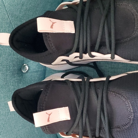 Puma Soft Foam Sneakers - Picture 7 of 9